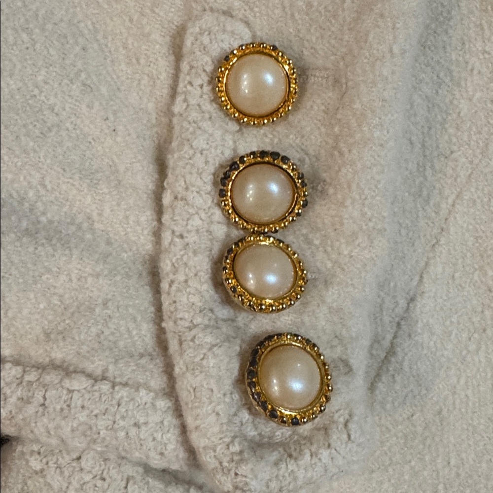 Vintage Escada by Margaretha Ley Cream Bouclé Wool Blazer Pearl Gold Buttons 38 - Picture 5 of 11